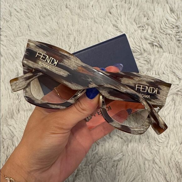 FENDI Roma Brown Havana Python FF0435L Gradient Cat Eye Sunglasses main image 4